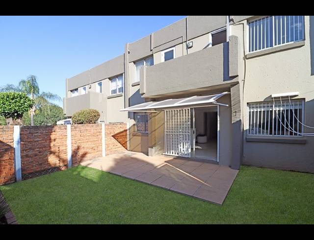 3 BEDROOM TOWNHOUSE FOR SALE IN BRUMA